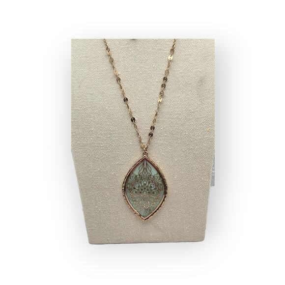 Boho Mandala Teardrop Pendant Necklace - Picture 3 of 8